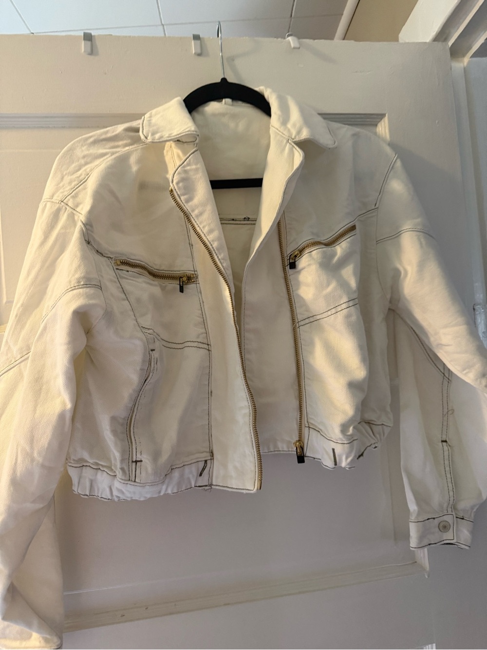 Women's Cream Zip-Front Jacket - XS